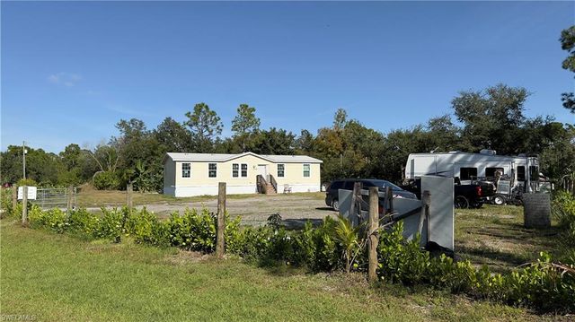 28119 Crescent Lake DR, Punta Gorda, FL 33955