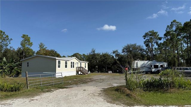 28119 Crescent Lake DR, Punta Gorda, FL 33955