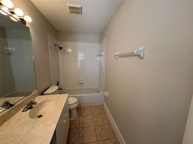 3709 62ND AVENUE E, Bradenton, FL 34203
