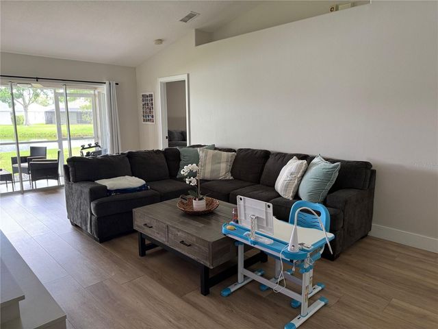 3709 62ND AVENUE E, Bradenton, FL 34203