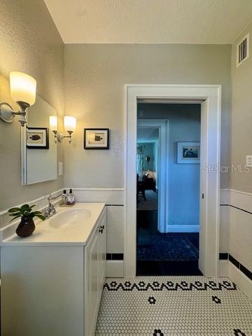 1720 SCRANTON STREET S, St Petersburg, FL 33711