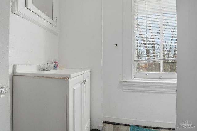 666 June Street, Cincinnati, OH 45206