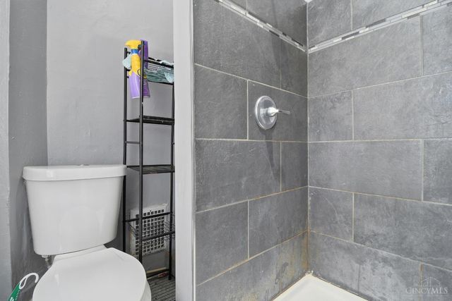 666 June Street, Cincinnati, OH 45206