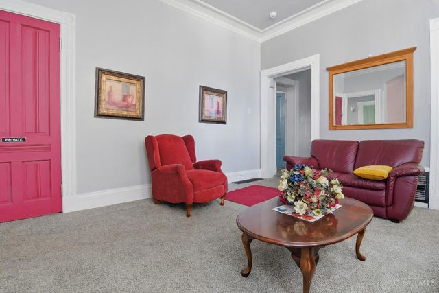 666 June Street, Cincinnati, OH 45206