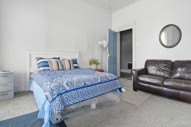 666 June Street, Cincinnati, OH 45206