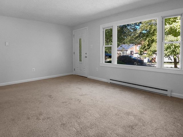 31 Verndale Ave, Attleboro, MA 02703