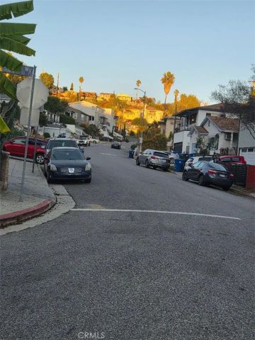 1957 Barnett, Los Angeles, CA 90032