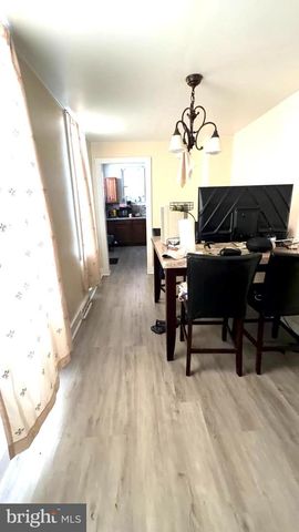 819 MULBERRY ST, Reading, PA 19604