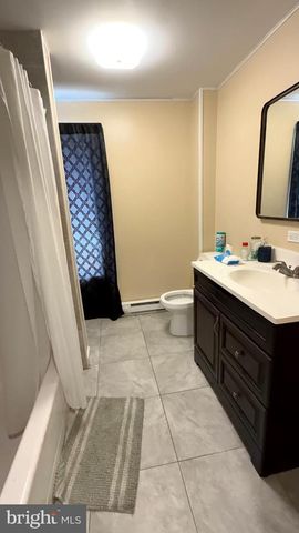 819 MULBERRY ST, Reading, PA 19604