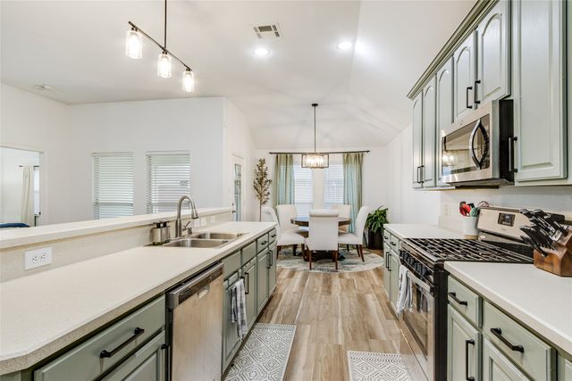 8000 Heritage Palms Trail, Mckinney, TX 75070