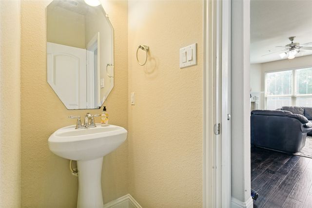 2622 Jackson Drive, Lewisville, TX 75067