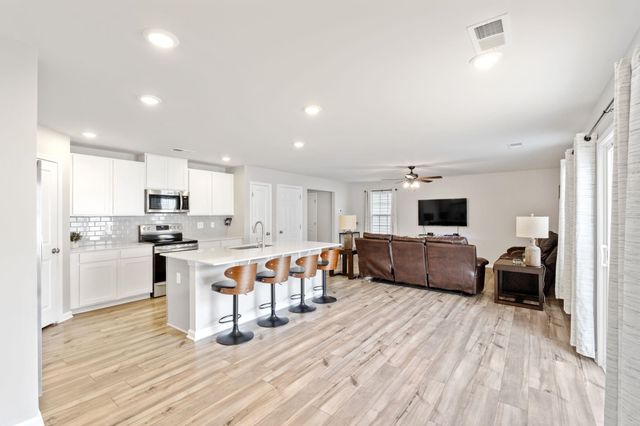 1929 Landrow Lane, Boiling Springs, SC 29316