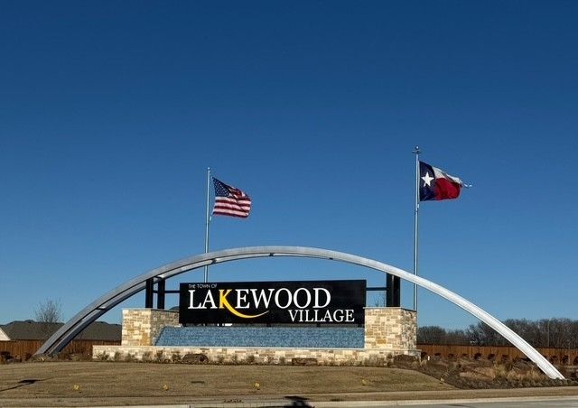 710 Meadow Lake Drive, Lakewood Village, TX 75068