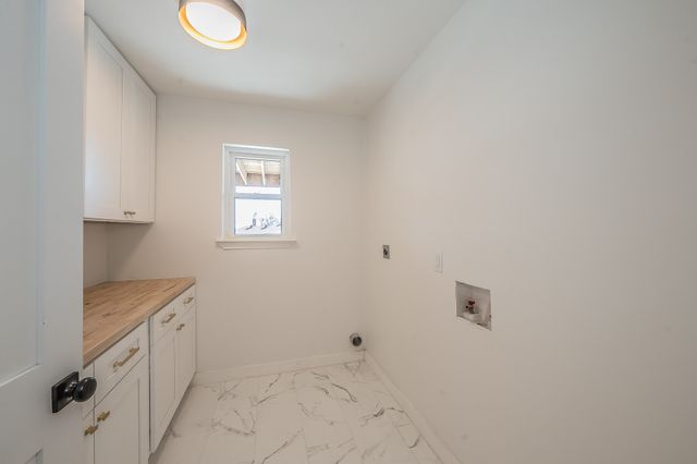 710 Meadow Lake Drive, Lakewood Village, TX 75068
