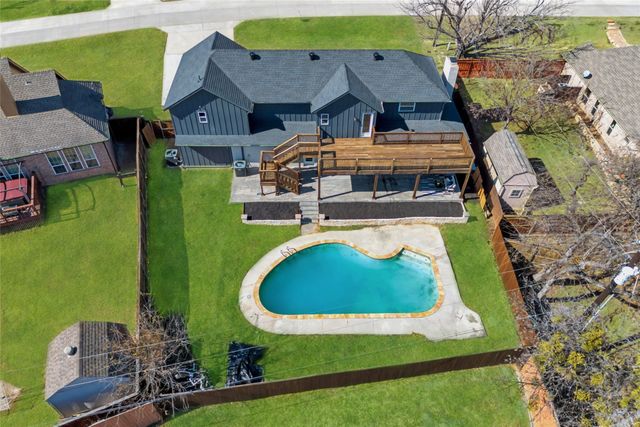 710 Meadow Lake Drive, Lakewood Village, TX 75068
