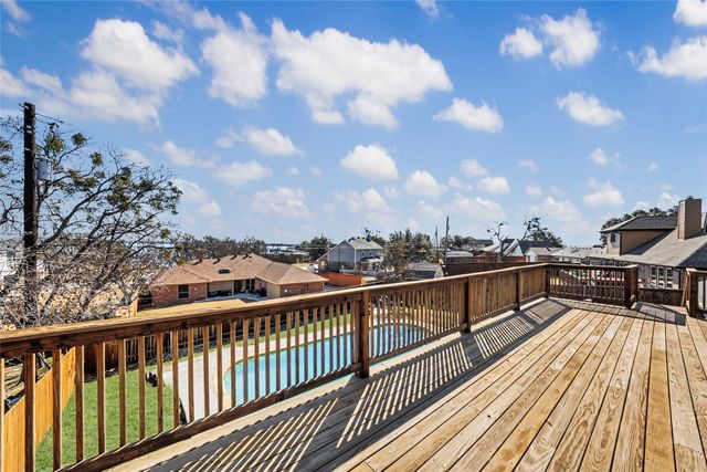 710 Meadow Lake Drive, Lakewood Village, TX 75068