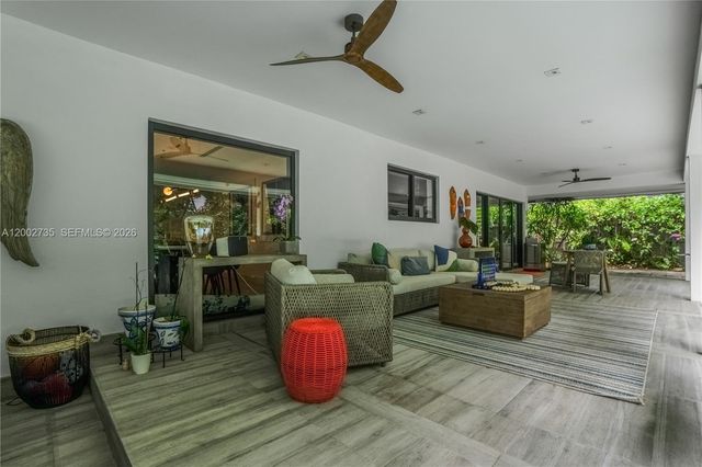 2140 NE 190th Ter, Miami, FL 33179