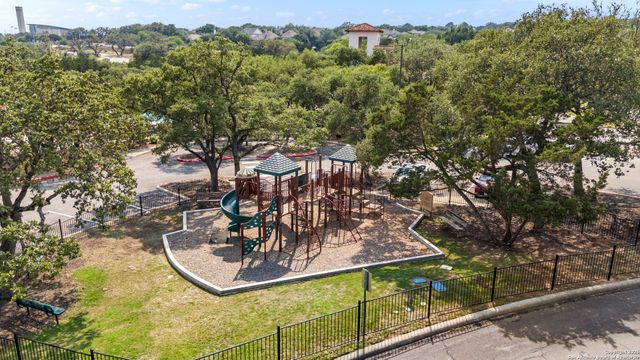 1907 Far Niente, San Antonio, TX 78258