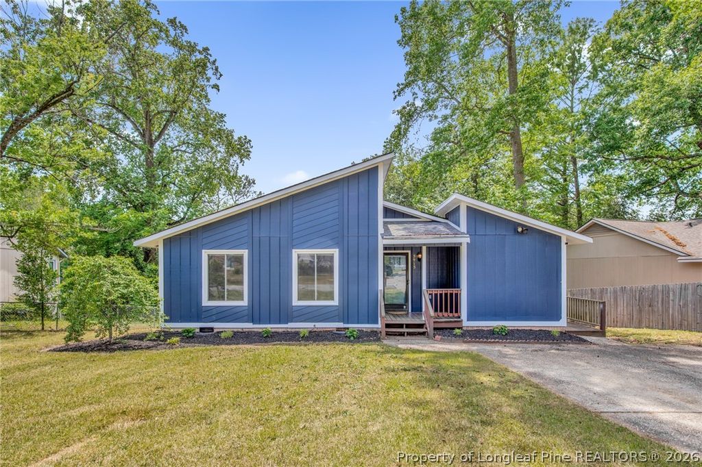 5915 Laguna Drive, Fayetteville, NC 28314