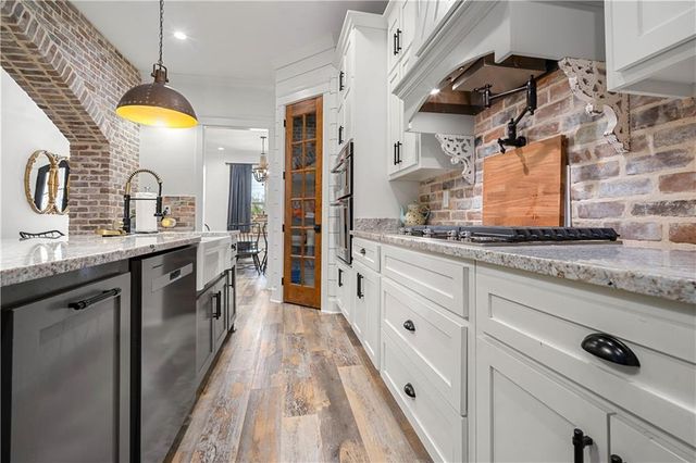 8526 Lister Dairy Road, Creola, AL 36525