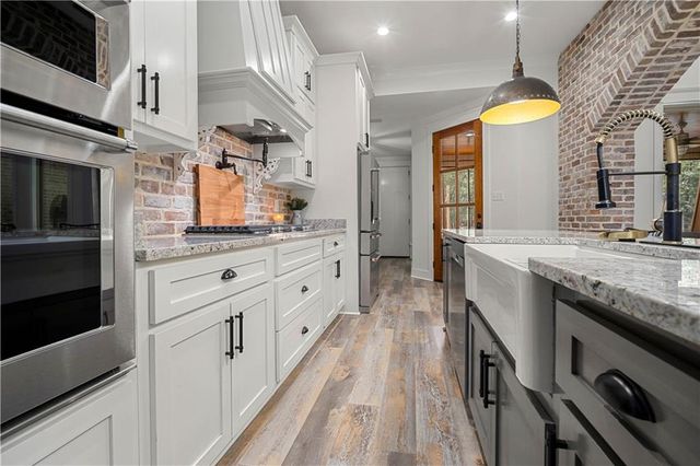 8526 Lister Dairy Road, Creola, AL 36525