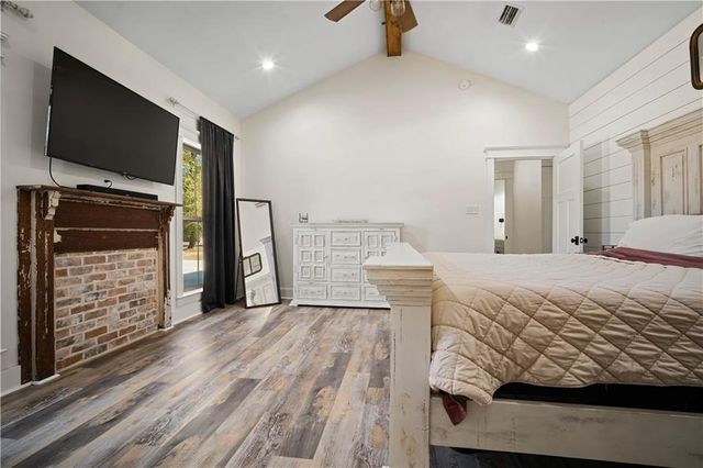 8526 Lister Dairy Road, Creola, AL 36525