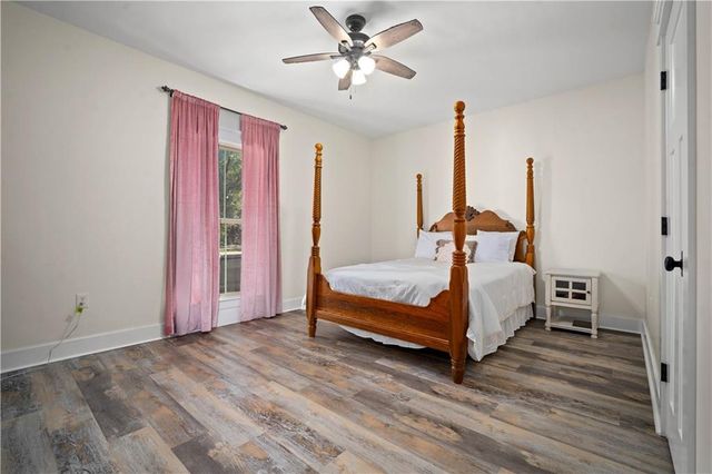 8526 Lister Dairy Road, Creola, AL 36525