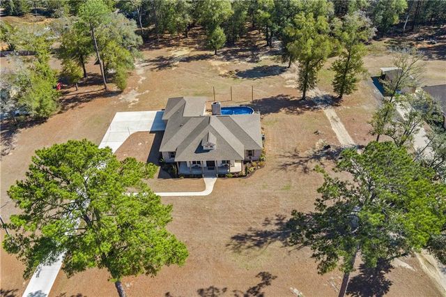 8526 Lister Dairy Road, Creola, AL 36525