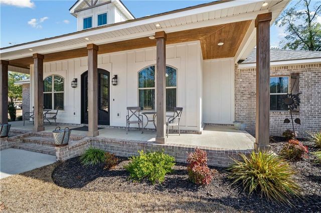 8526 Lister Dairy Road, Creola, AL 36525