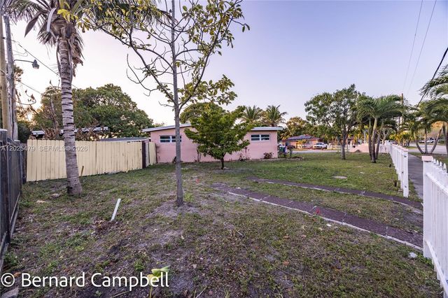 918 NW 13th Court, Fort Lauderdale, FL 33311