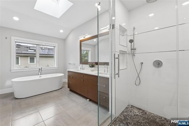 34 Merrifield Way, Cresskill, NJ 07626