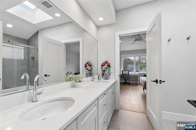 34 Merrifield Way, Cresskill, NJ 07626