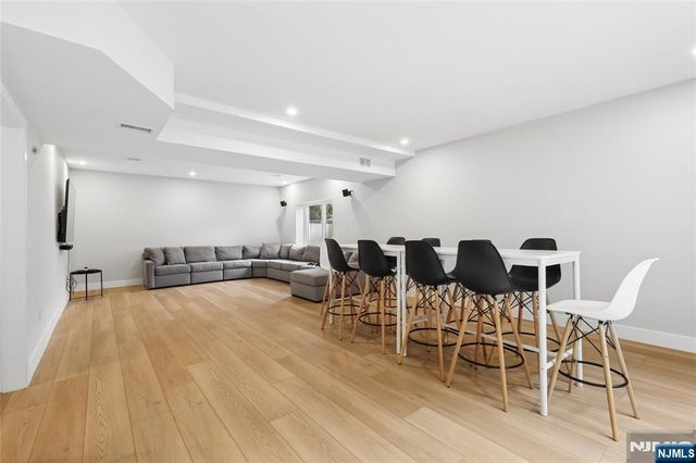 34 Merrifield Way, Cresskill, NJ 07626