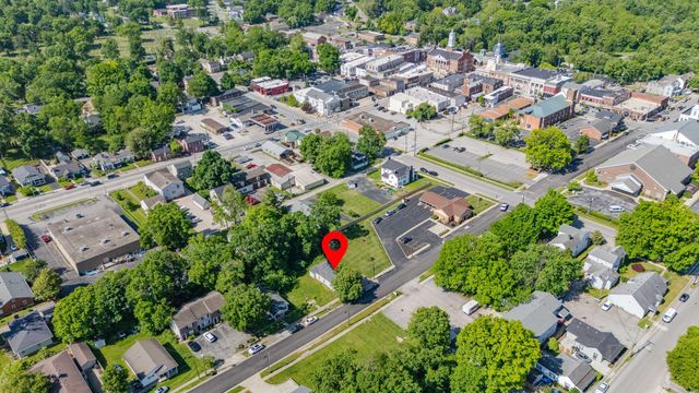 206 E Green Street, Versailles, KY 40383