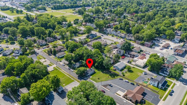 206 E Green Street, Versailles, KY 40383