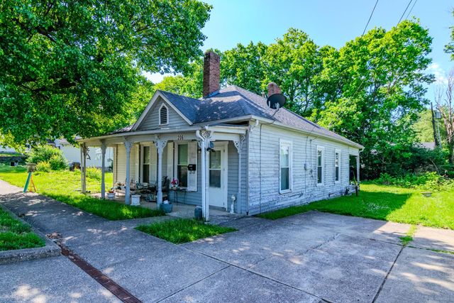 206 E Green Street, Versailles, KY 40383