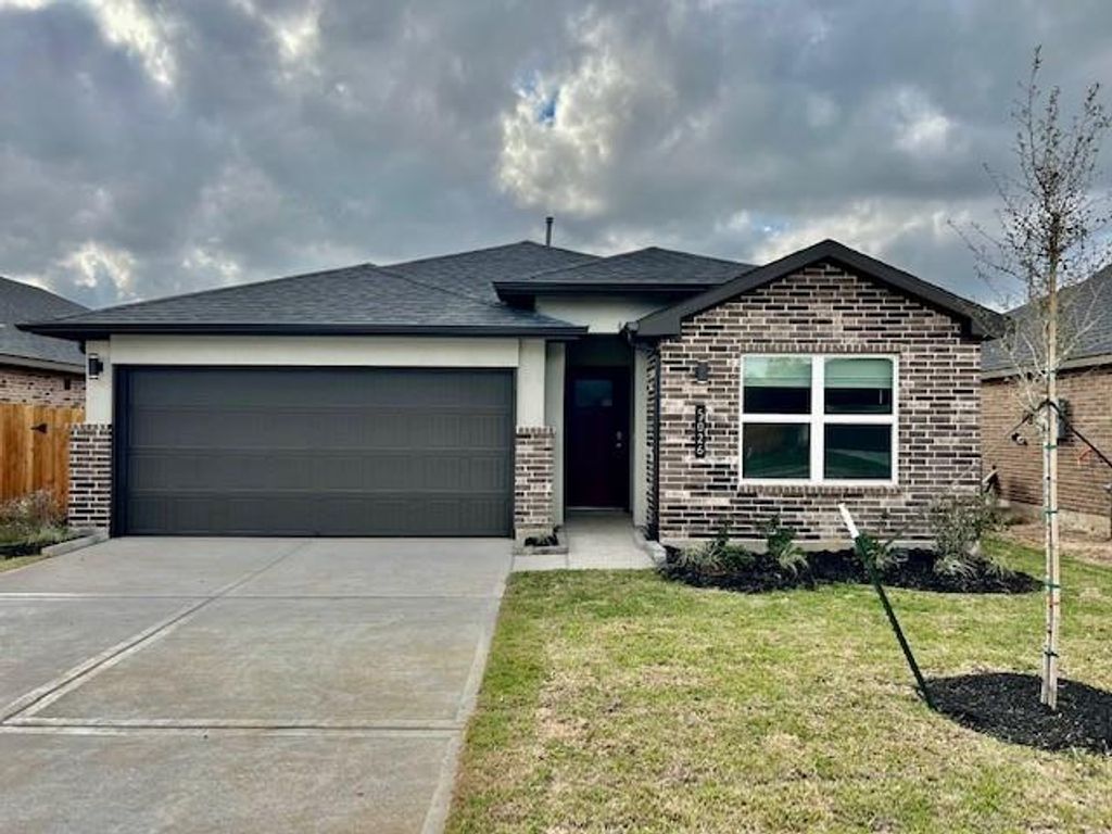 5026 Pine Haven Lane Lane, Fresno, TX 77545