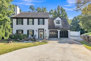 521 Chadborn Court, Lawrenceville, GA 30045