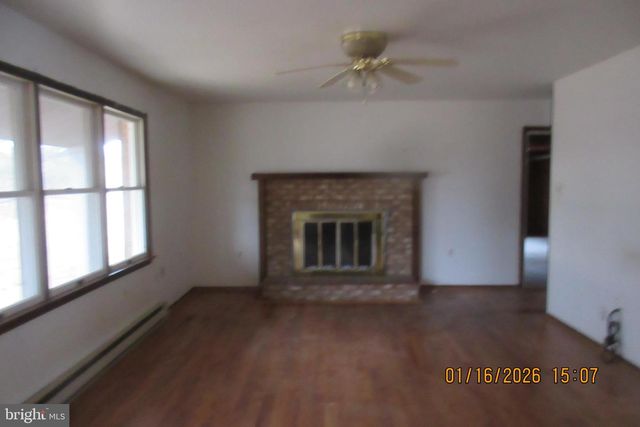 2809 FRY RD, Jefferson, MD 21755