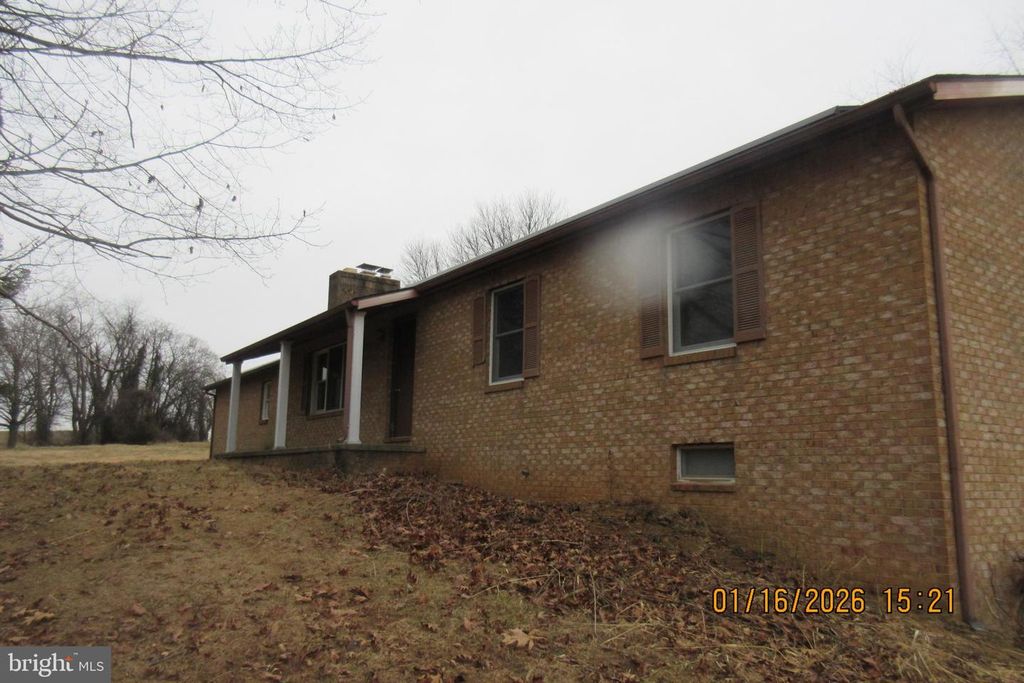 2809 FRY RD, Jefferson, MD 21755