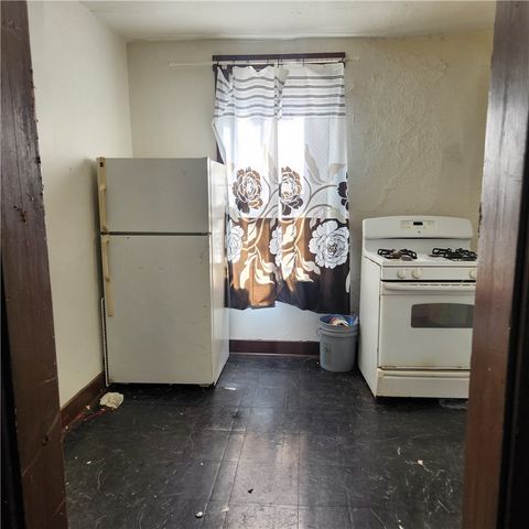 7157 Verona Blvd, Lincoln Larimer, PA 15235