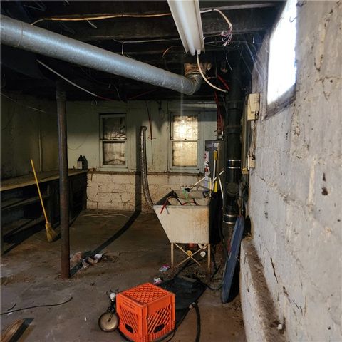 7157 Verona Blvd, Lincoln Larimer, PA 15235