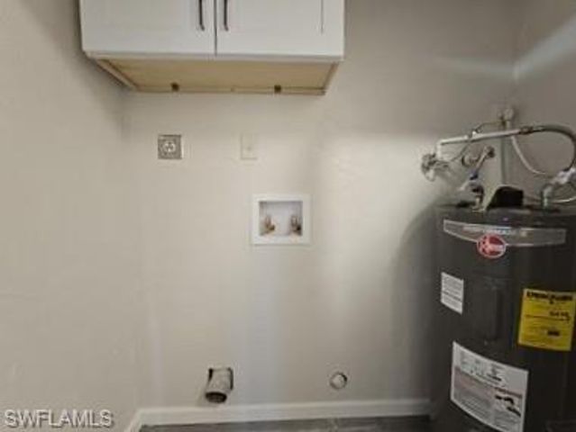 3005 Gordon ST, Naples, FL 34112