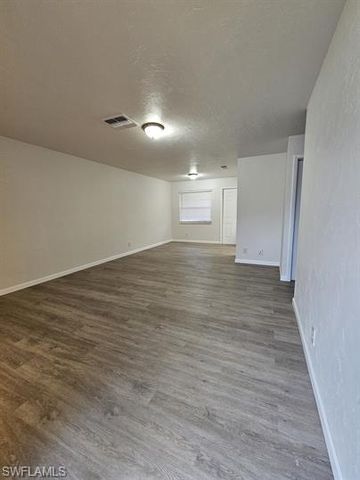 3005 Gordon ST, Naples, FL 34112