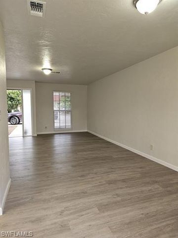 3005 Gordon ST, Naples, FL 34112