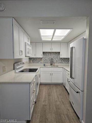 3005 Gordon ST, Naples, FL 34112