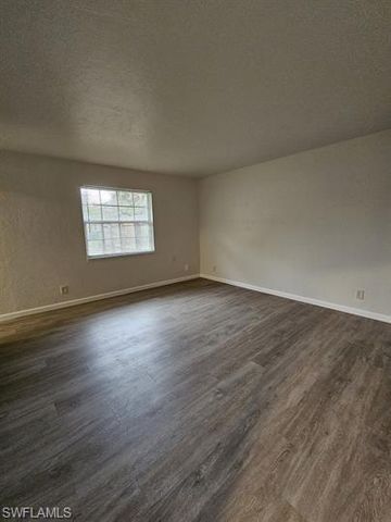 3005 Gordon ST, Naples, FL 34112