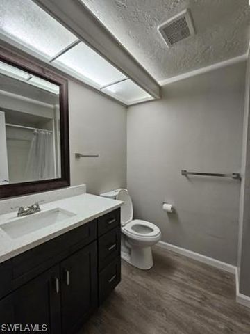 3005 Gordon ST, Naples, FL 34112