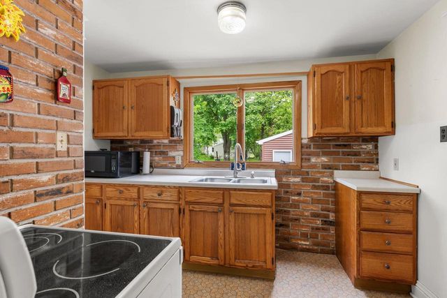 1631 N ALVIN STREET, Appleton, WI 54911