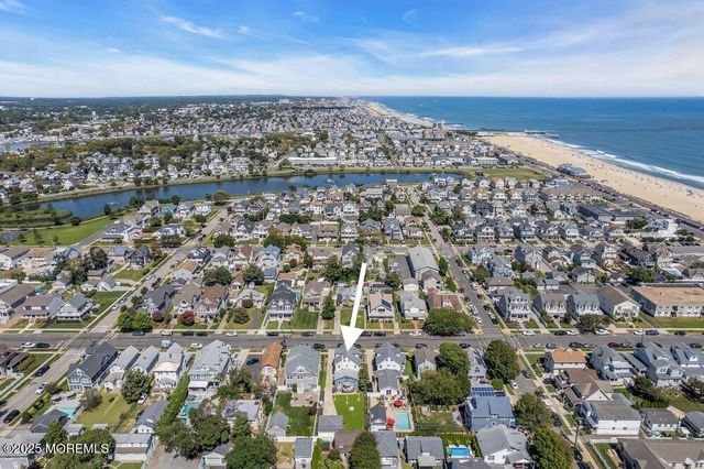 207 9th Avenue 1, Belmar, NJ 07719